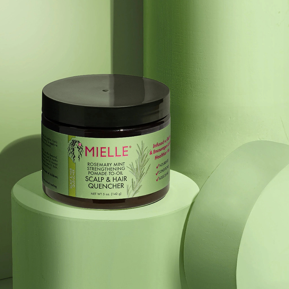 Mielle Rosemary Mint Pomade to Oil Hair & Scalp Quencher 142g