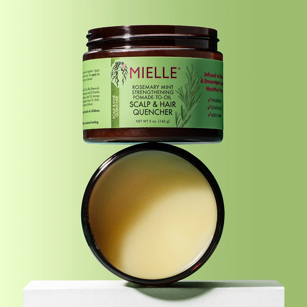 Mielle Rosemary Mint Pomade to Oil Hair & Scalp Quencher 142g